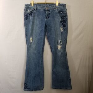 American Eagle Jeans Womens 10R  Embroidered Floral Distressed Stretch